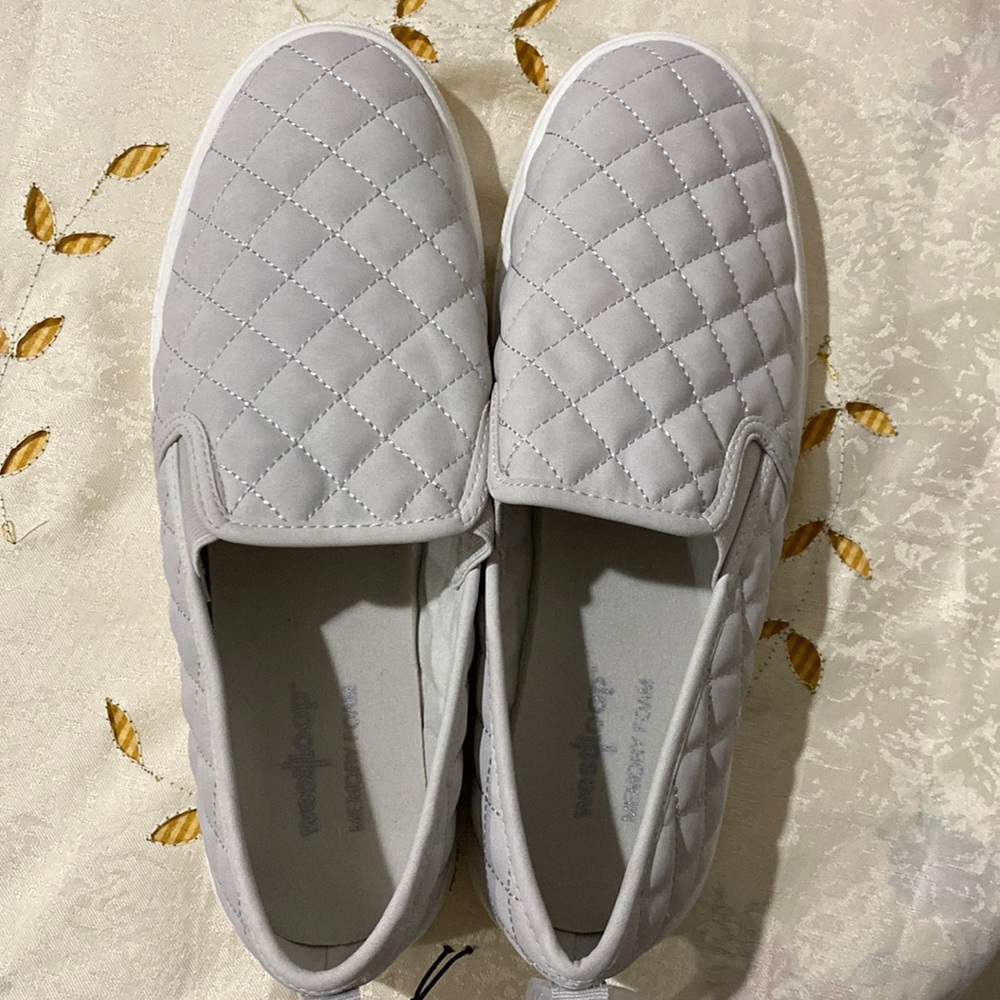 WESTLOOP WOMEN SIZE 9/10 GRAY SLIP ON TEXTURED SHOES WITH MEMORY FOAM